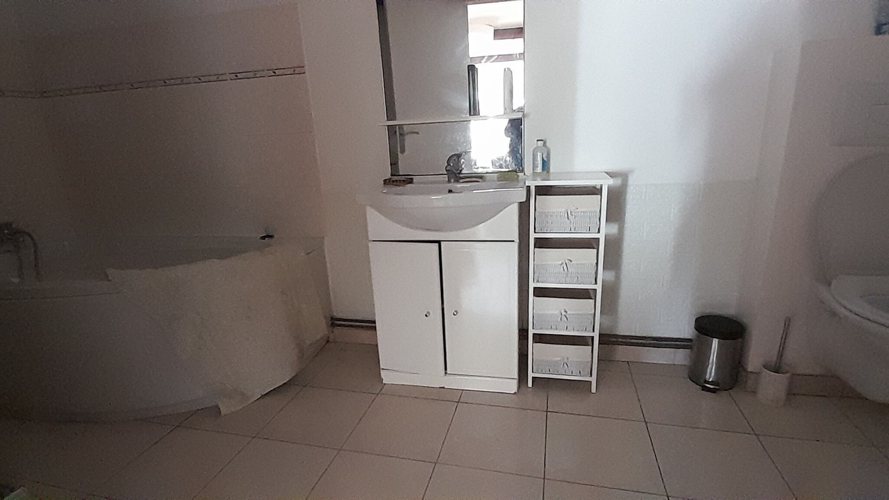 Photo of Bathroom in Lormes
