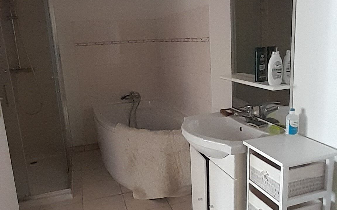 Photo of Bathroom in Lormes
