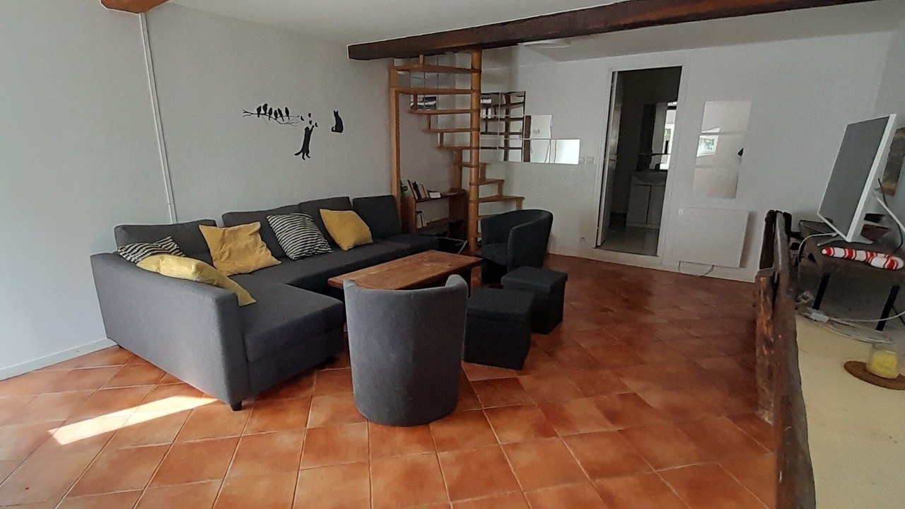 Photo of Livingroom in Lormes
