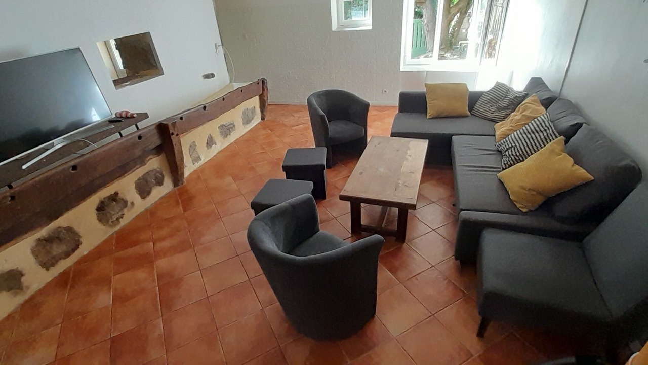 Photo of Livingroom in Lormes