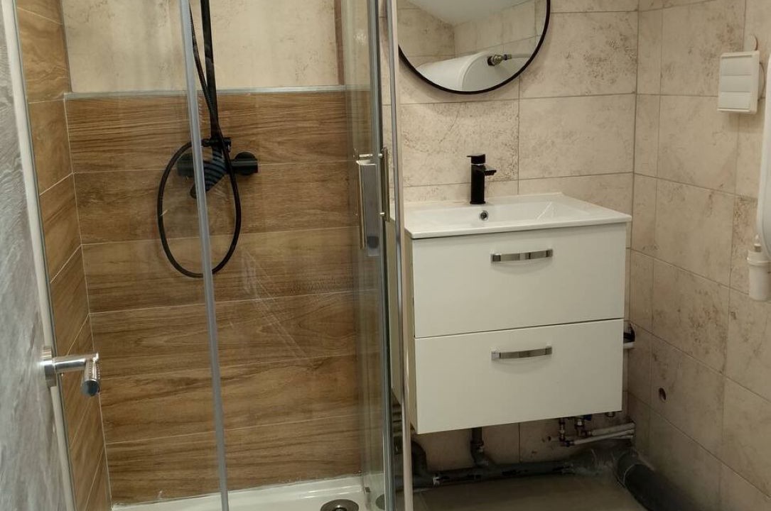 Photo of Bathroom in Albertville