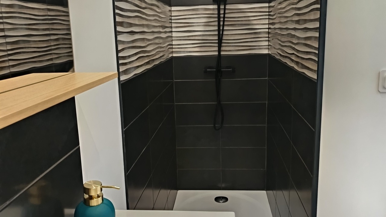 Photo of Bathroom in Joncy