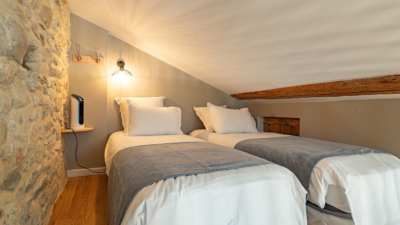 Photo of Bedroom in Charols