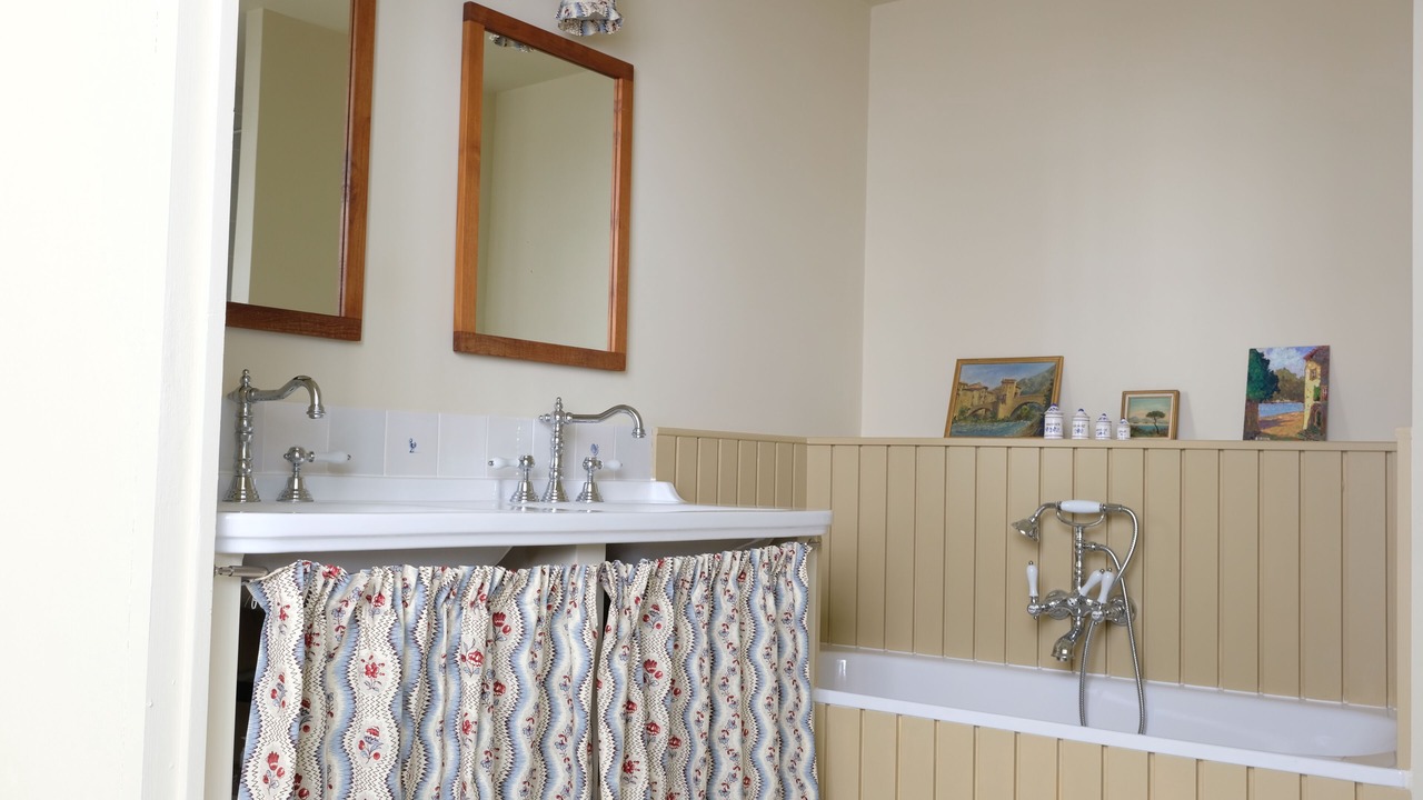 Photo of Bathroom in Visan