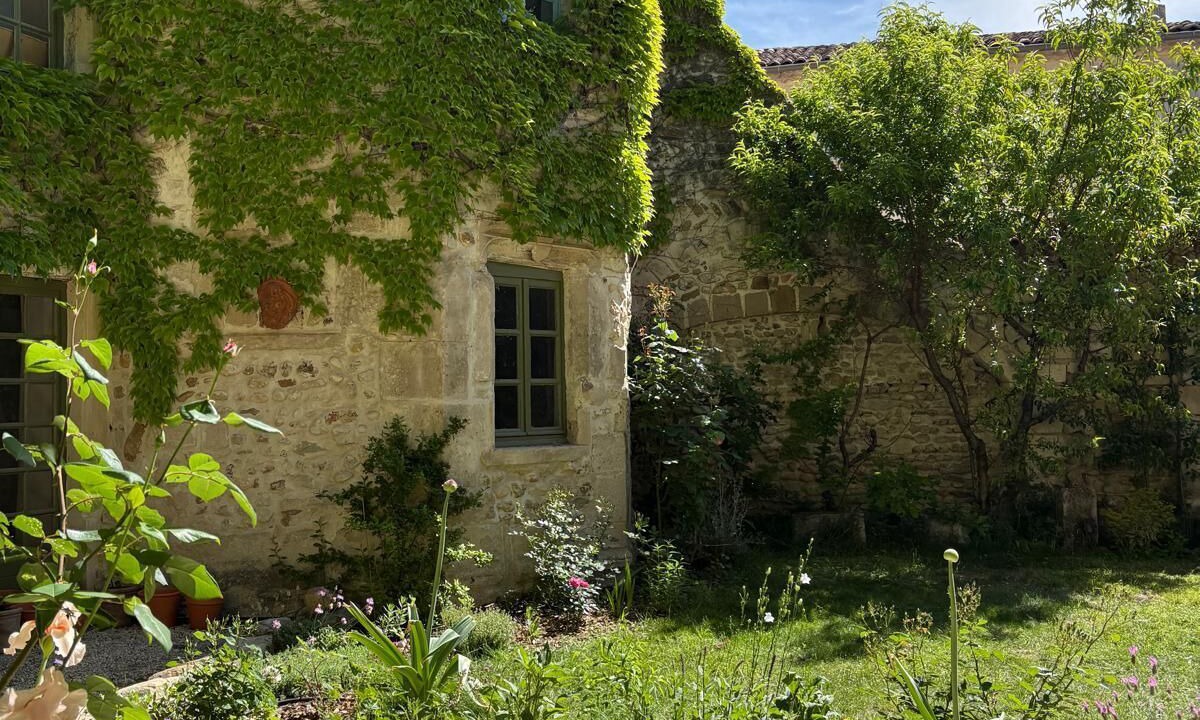 Photo of Outdoor in Visan