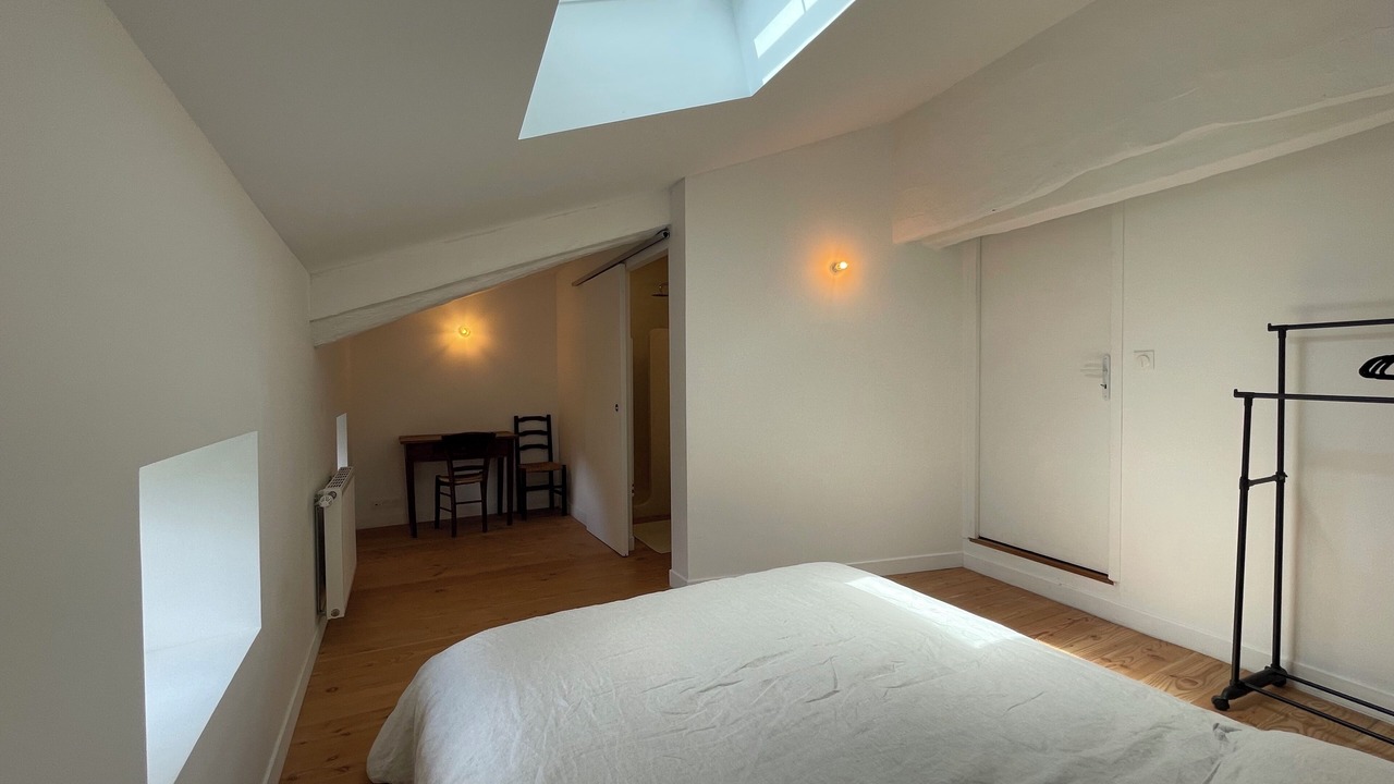 Photo of Bedroom in Chatte