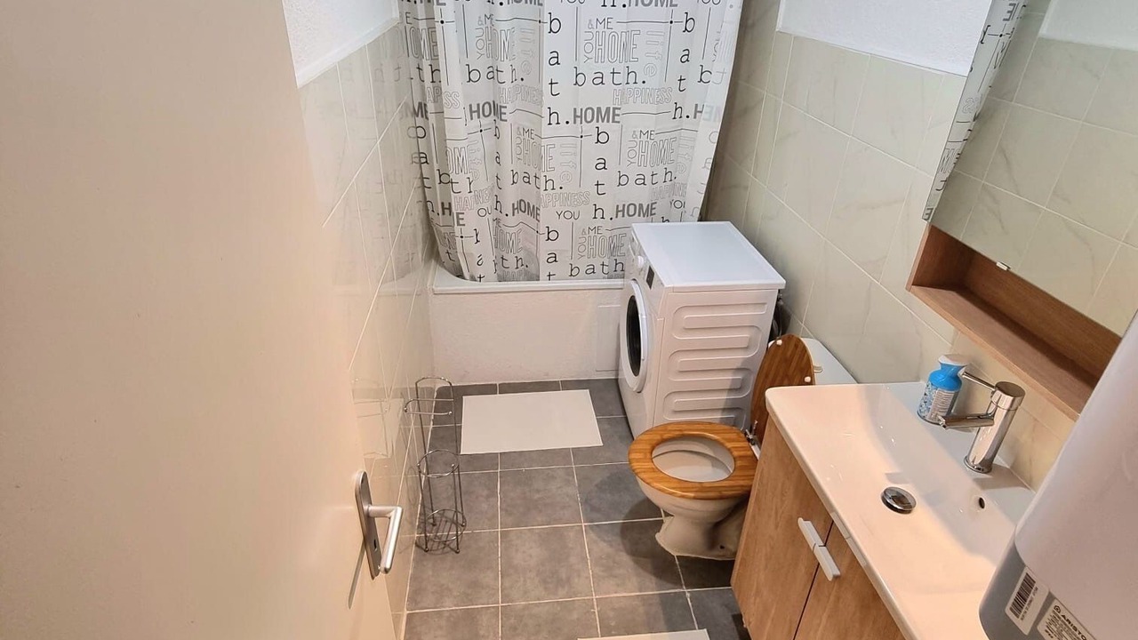 Photo of Bathroom in Rive-de-Gier