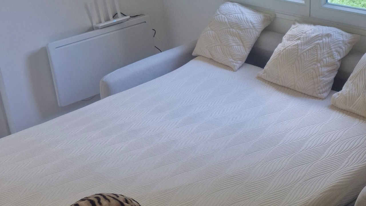 Photo of Bedroom in Villeneuve-le-Roi