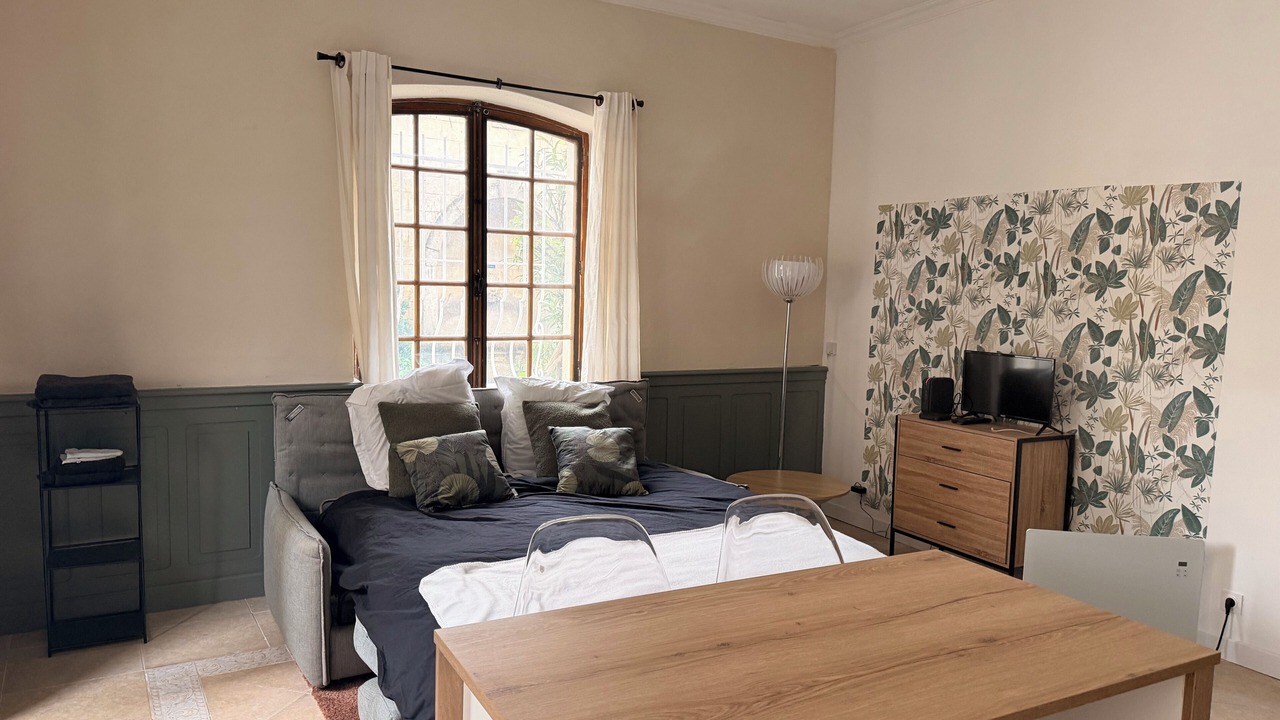 Photo of Bedroom in Reauville