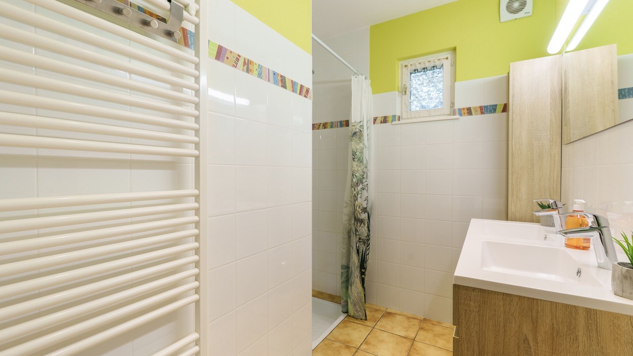 Photo of Bathroom in Bougey