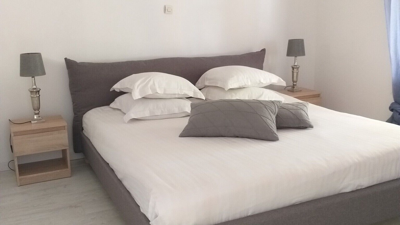 Photo of Bedroom in Saint-Paul-Trois-Chateaux