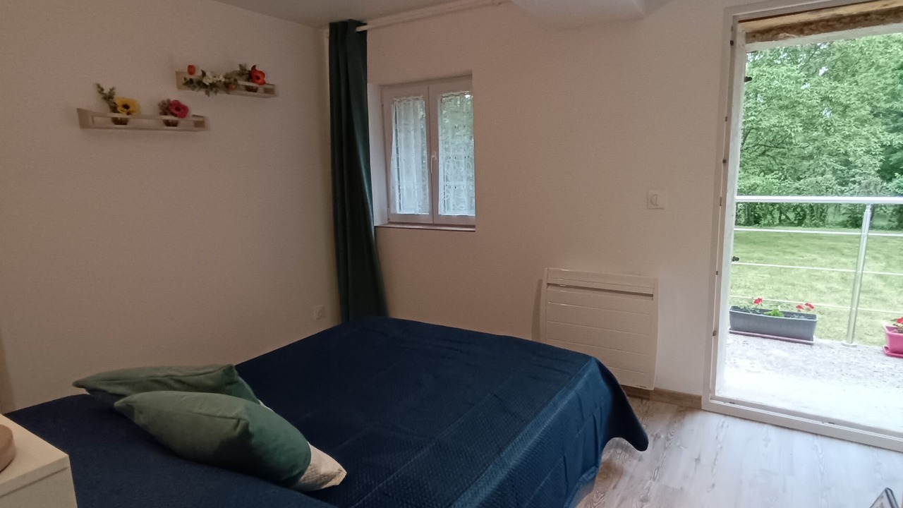 Photo of Bedroom in Merry-sur-Yonne