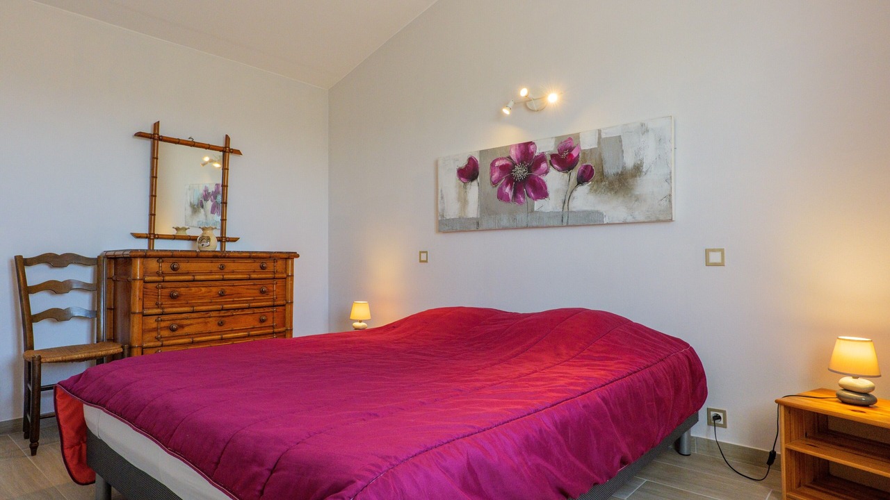 Photo of Bedroom in Bessas