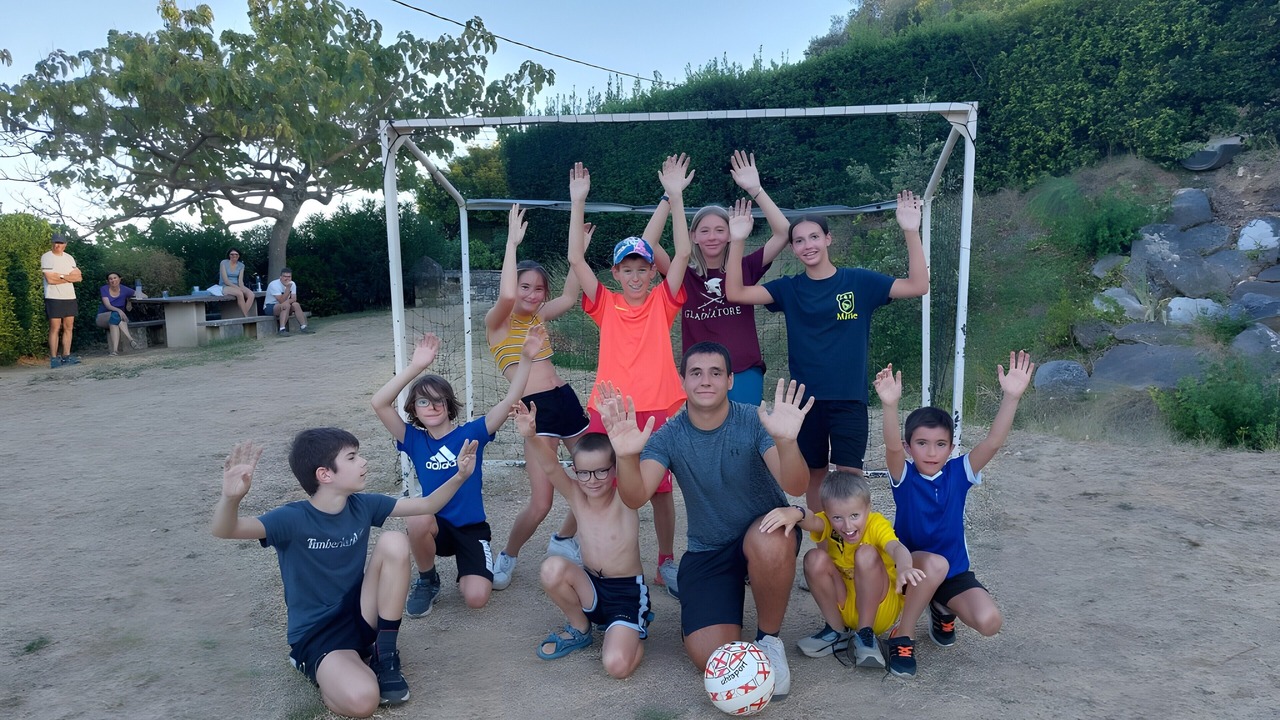 Photo of Others in Bessas