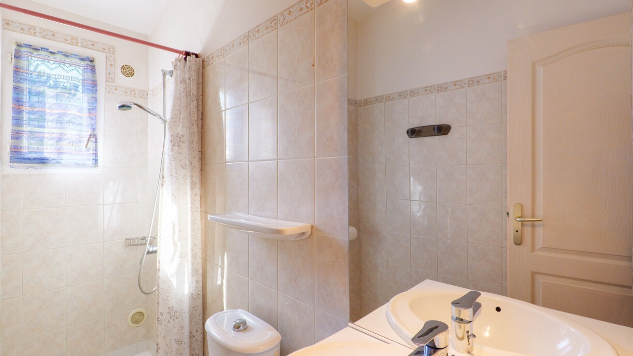 Photo of Bathroom in Bessas