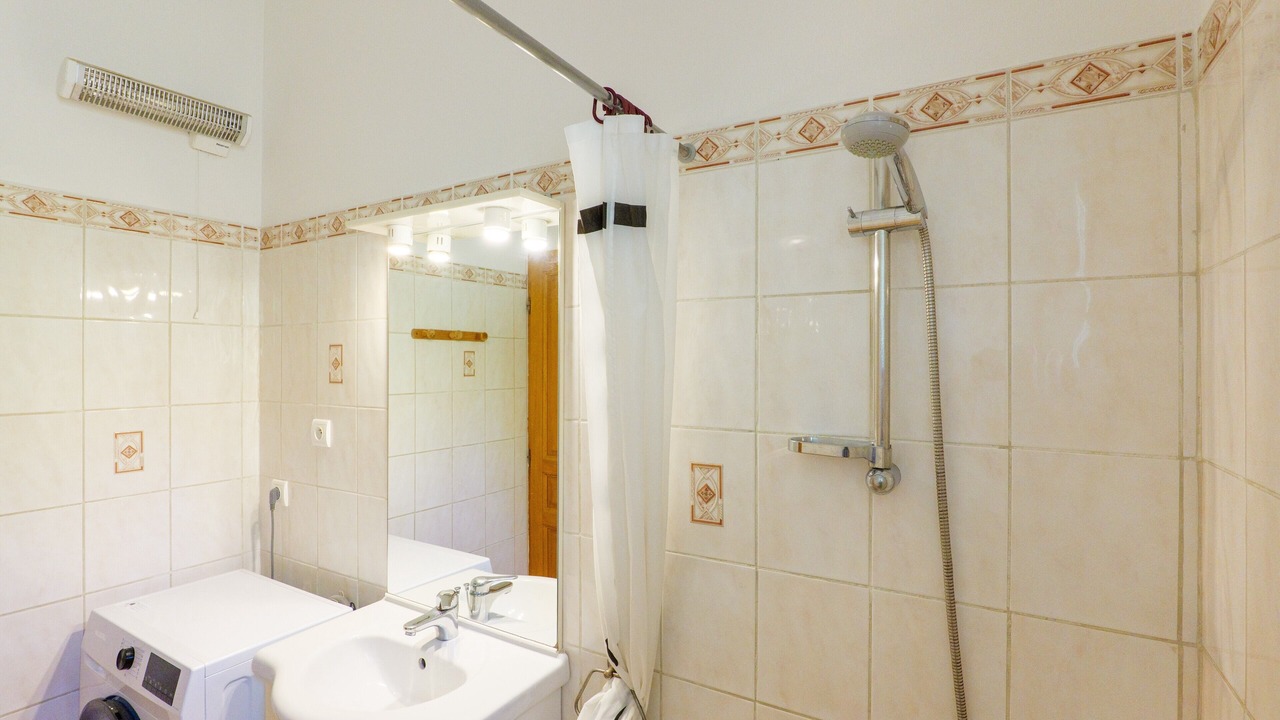 Photo of Bathroom in Bessas