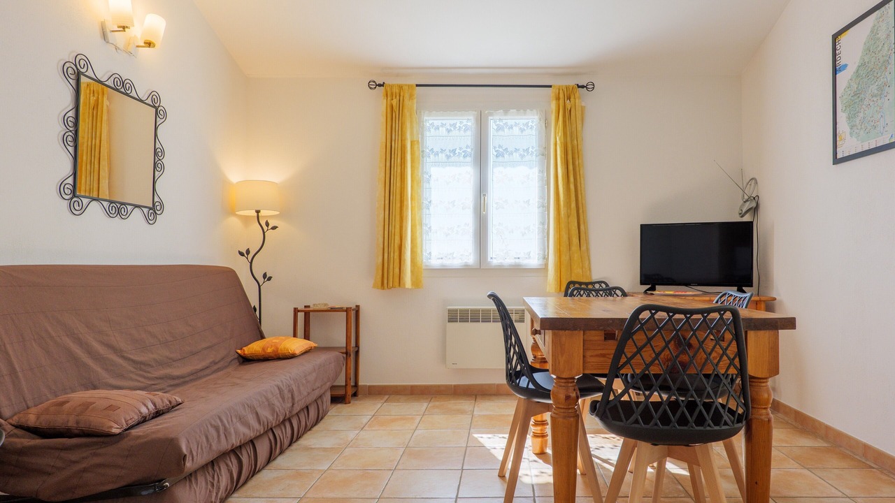 Photo of Livingroom in Bessas