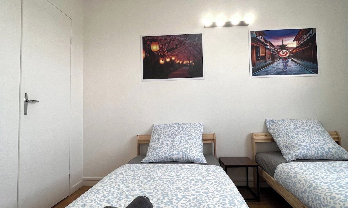 Photo of Bedroom in Bondoufle