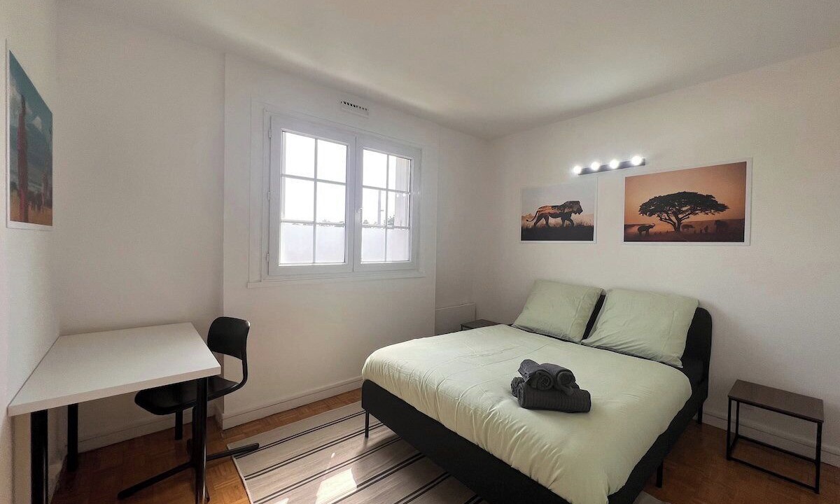 Photo of Bedroom in Bondoufle