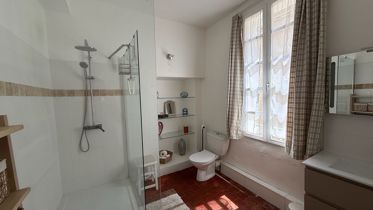 Photo of Bathroom in Villes-sur-Auzon