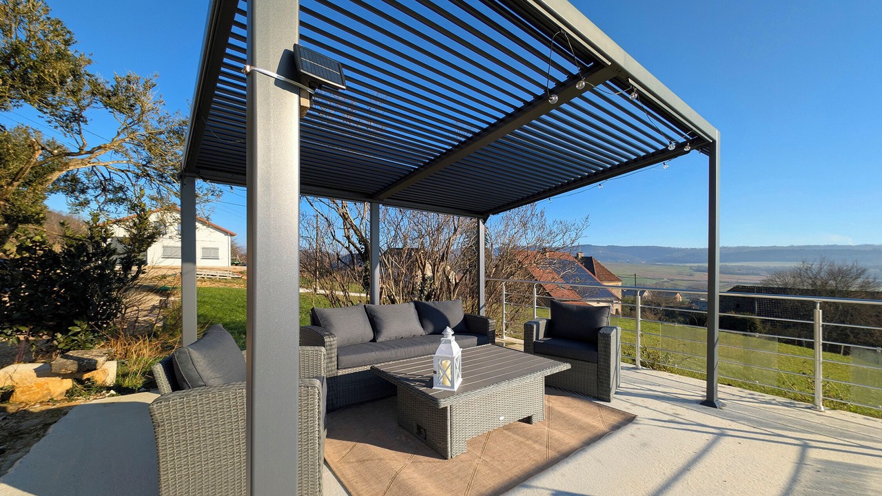 Photo of Patio Balcony in Brery