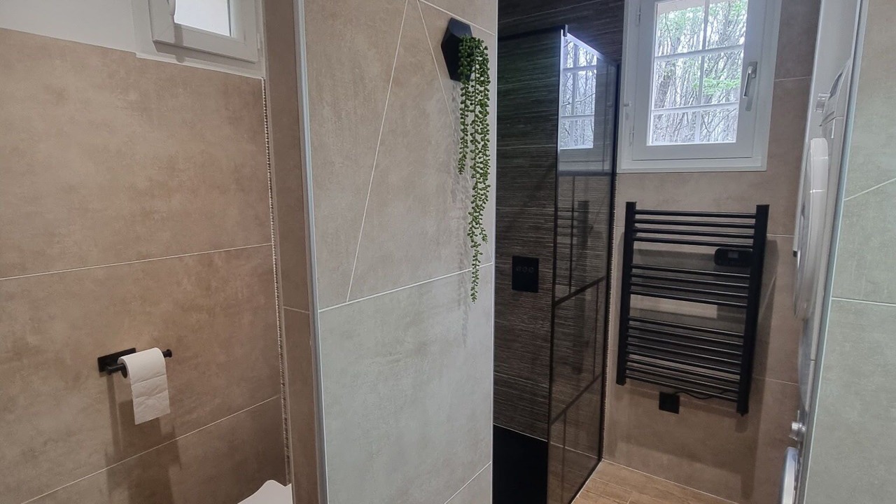 Photo of Bathroom in Meyras