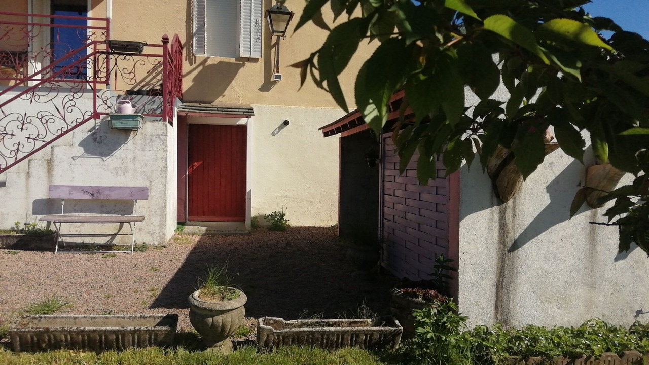 Photo of Outdoor in Broye
