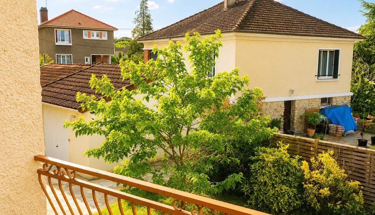 Photo of Outdoor in Sainte-Genevieve-des-Bois