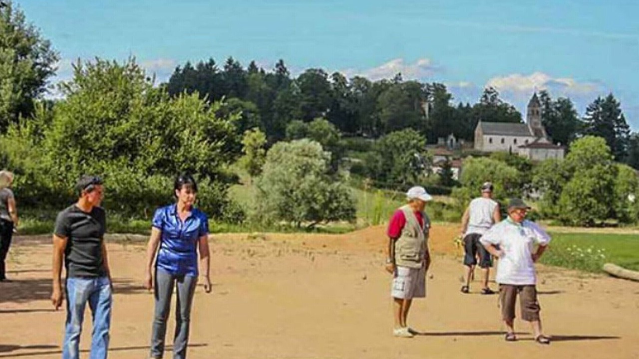 Photo of Others in Saint-Point