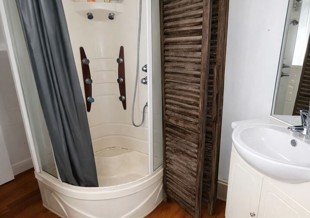 Photo of Bathroom in Nevers