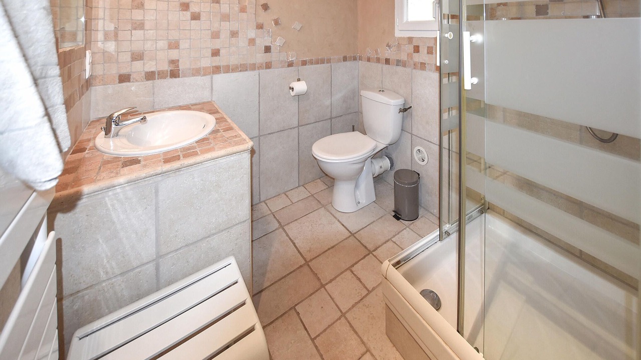 Photo of Bathroom in Mazan