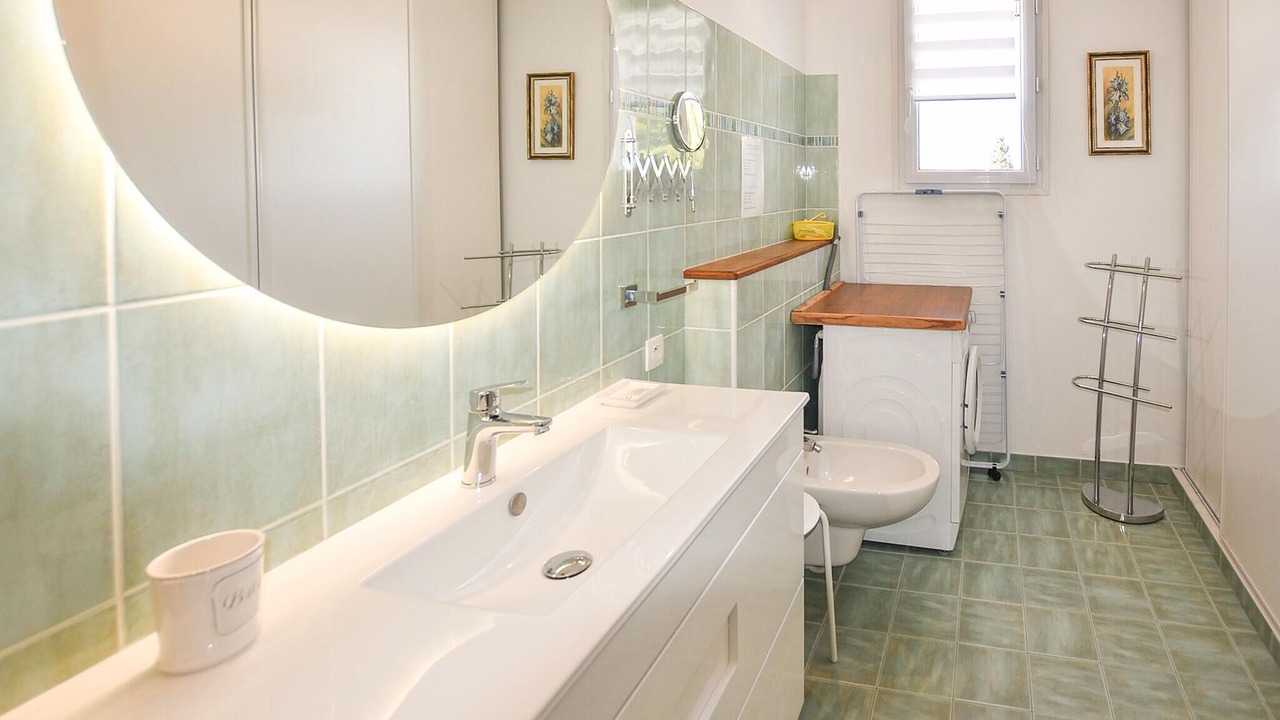 Photo of Bathroom in Villes-sur-Auzon