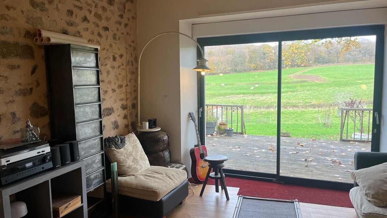Photo of Livingroom in Saint-Martin-du-Puy