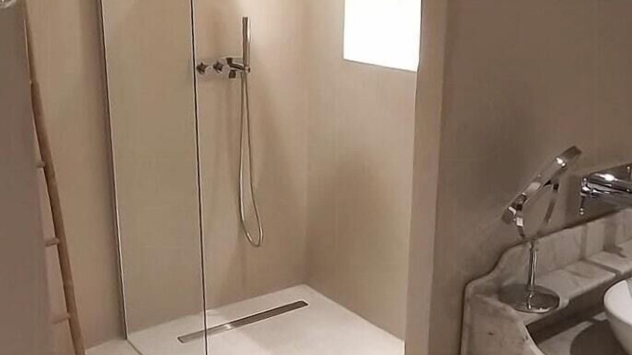 Photo of Bathroom in Saint-Urcize