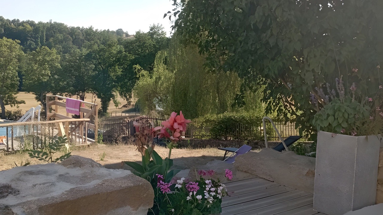 Photo of Outdoor in Saint-Martin-Lestra