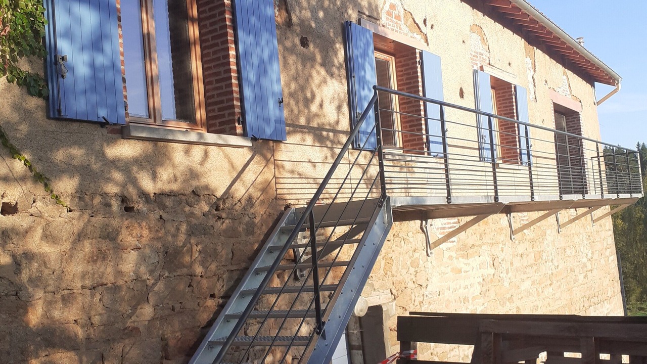 Photo of Outdoor in Saint-Martin-Lestra