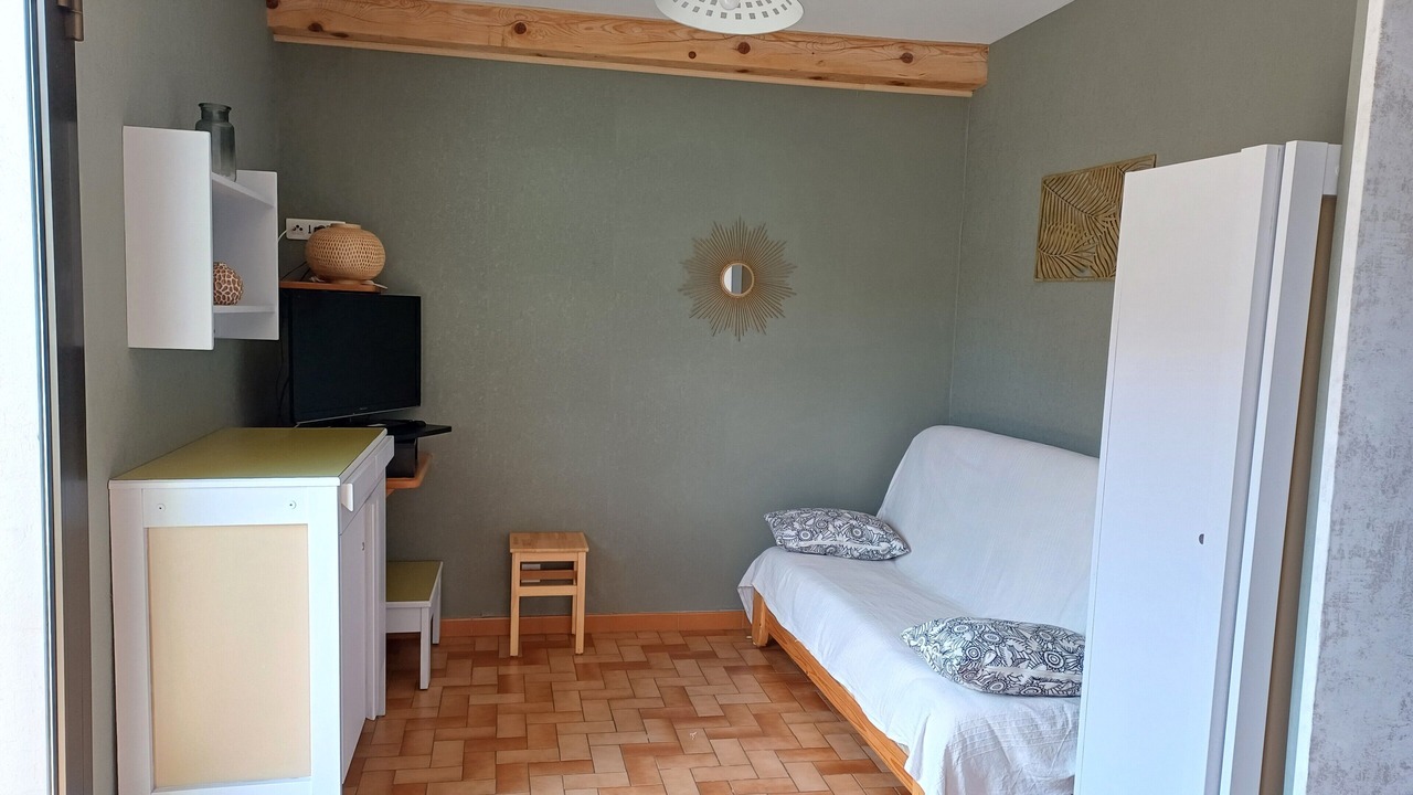 Photo of Livingroom in Saint-Nazaire-le-Desert