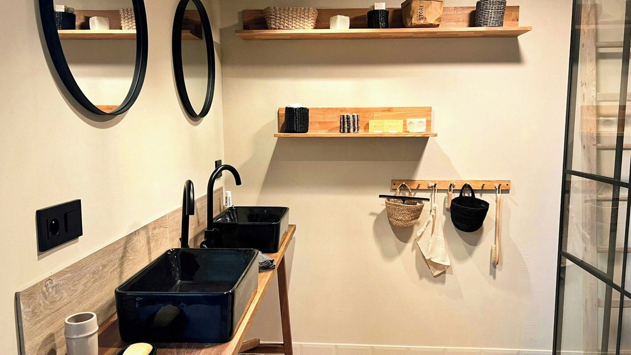 Photo of Bathroom in Fley