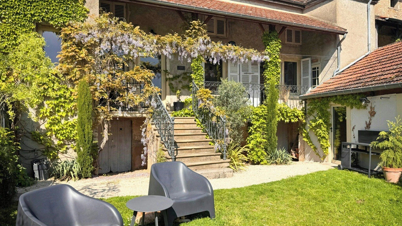 Photo of Outdoor in Fley