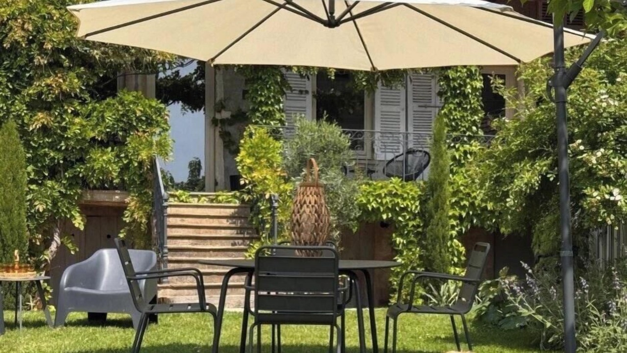 Photo of Outdoor in Fley