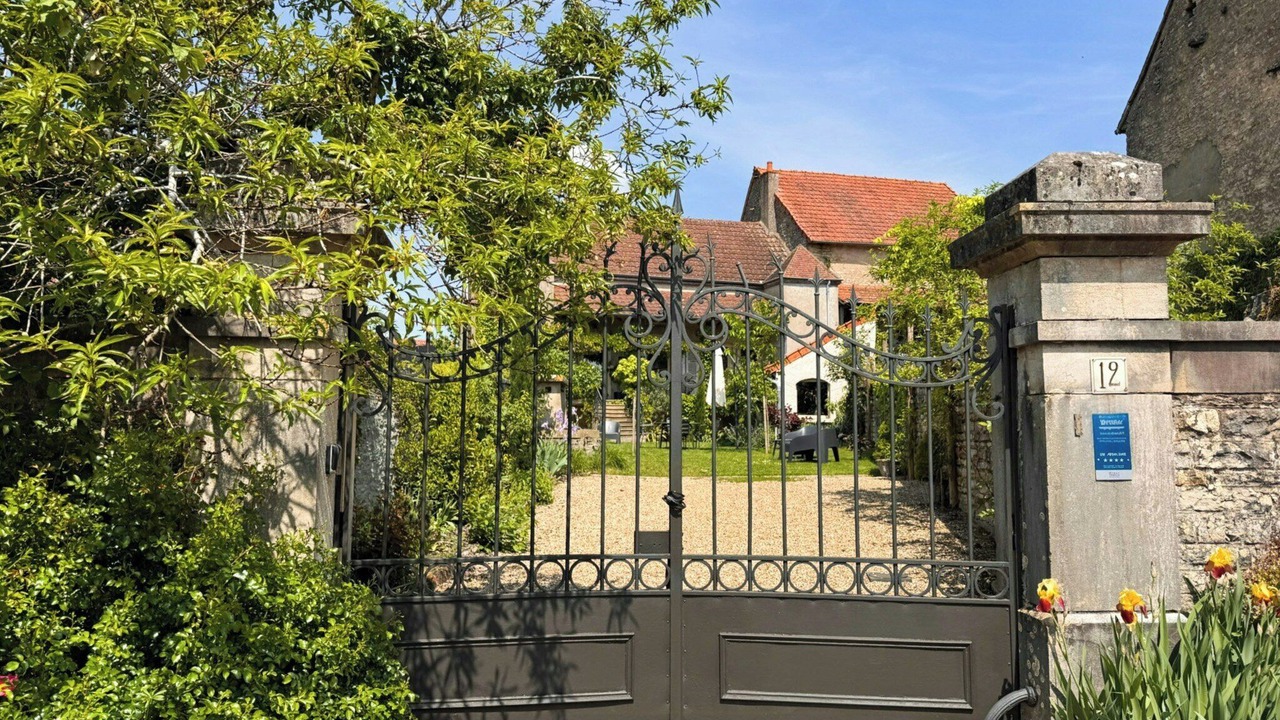 Photo of Outdoor in Fley