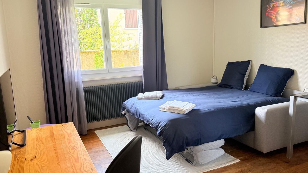 Photo of Bedroom in Charnay-les-Macon