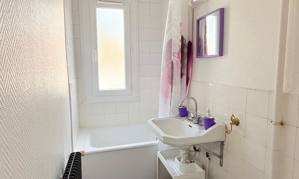 Photo of Bathroom in Charnay-les-Macon