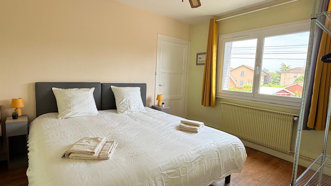 Photo of Bedroom in Charnay-les-Macon