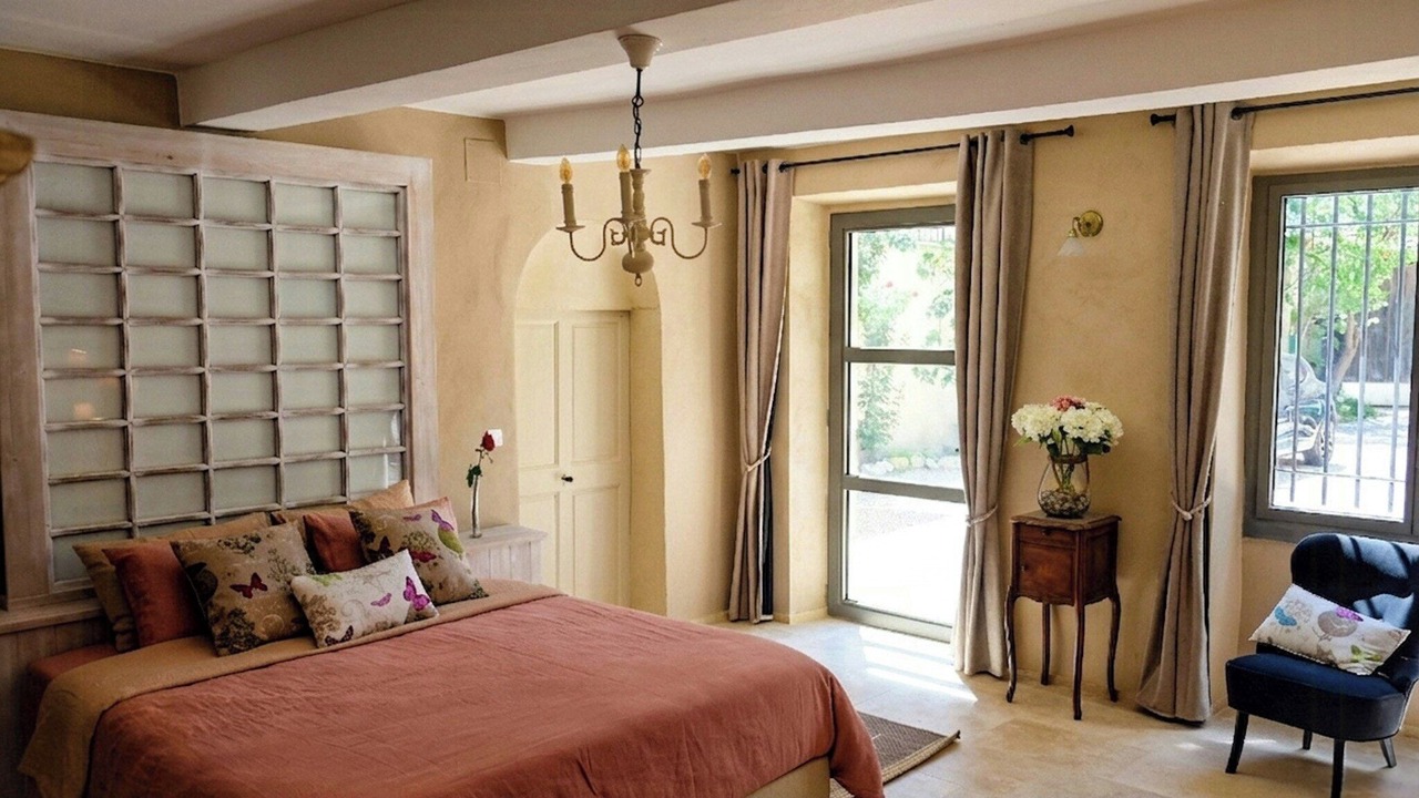 Photo of Bedroom in Crestet