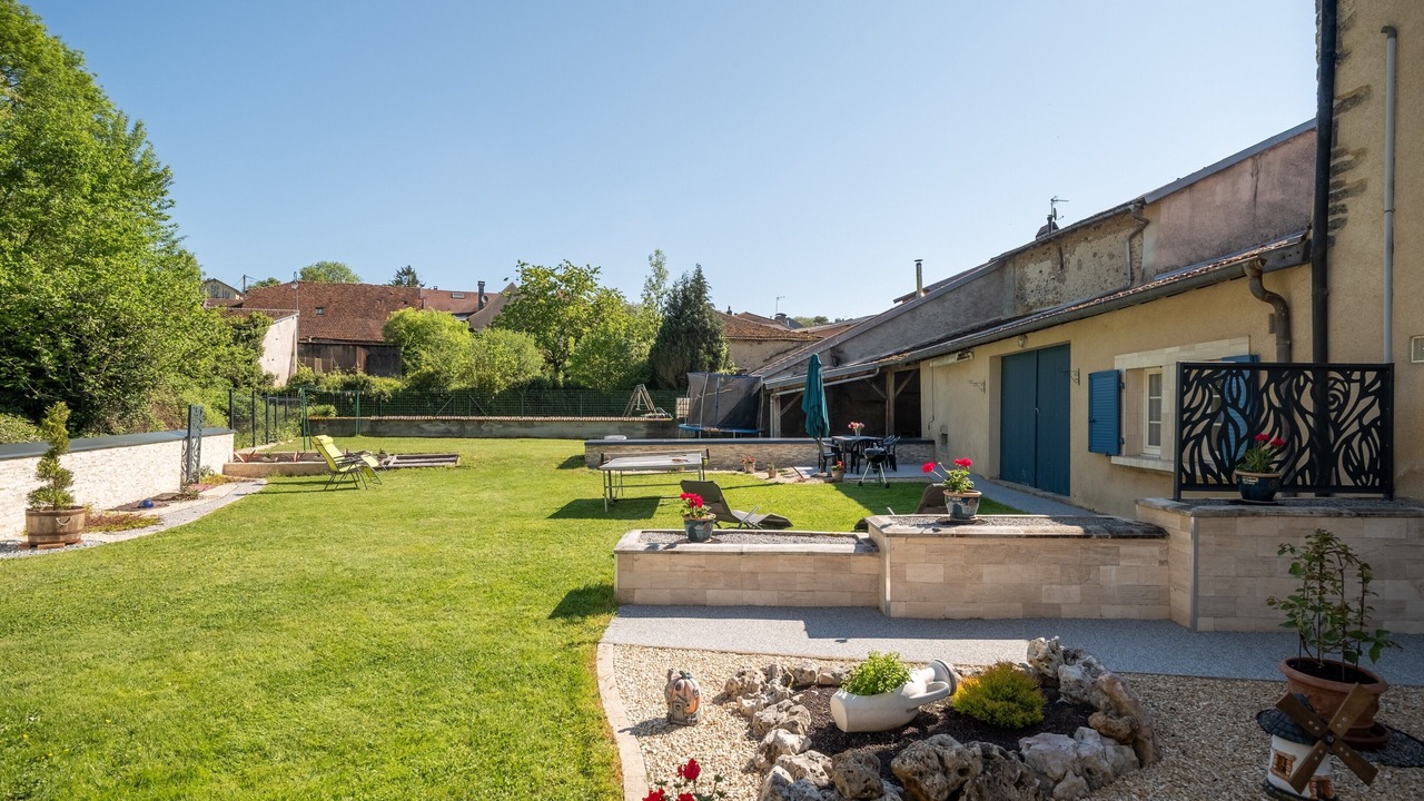 Photo of Patio Balcony in Isches