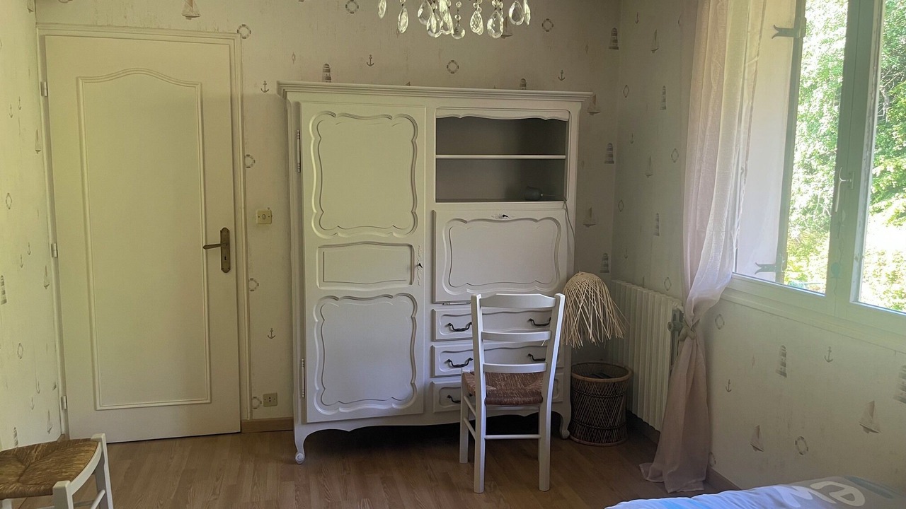 Photo of Bedroom in Sagy