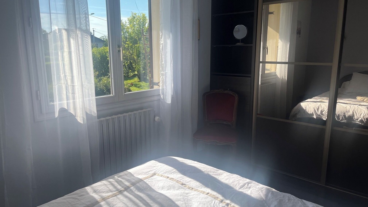 Photo of Bedroom in Sagy