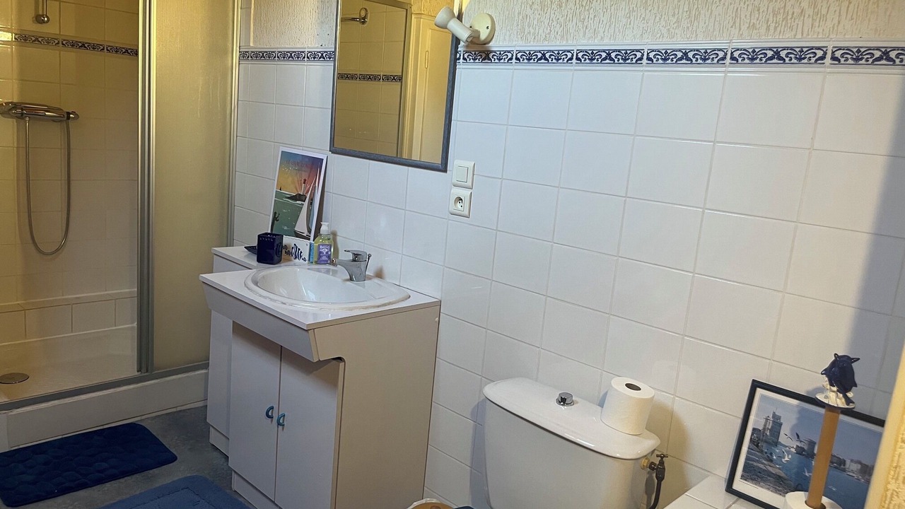 Photo of Bathroom in Sagy