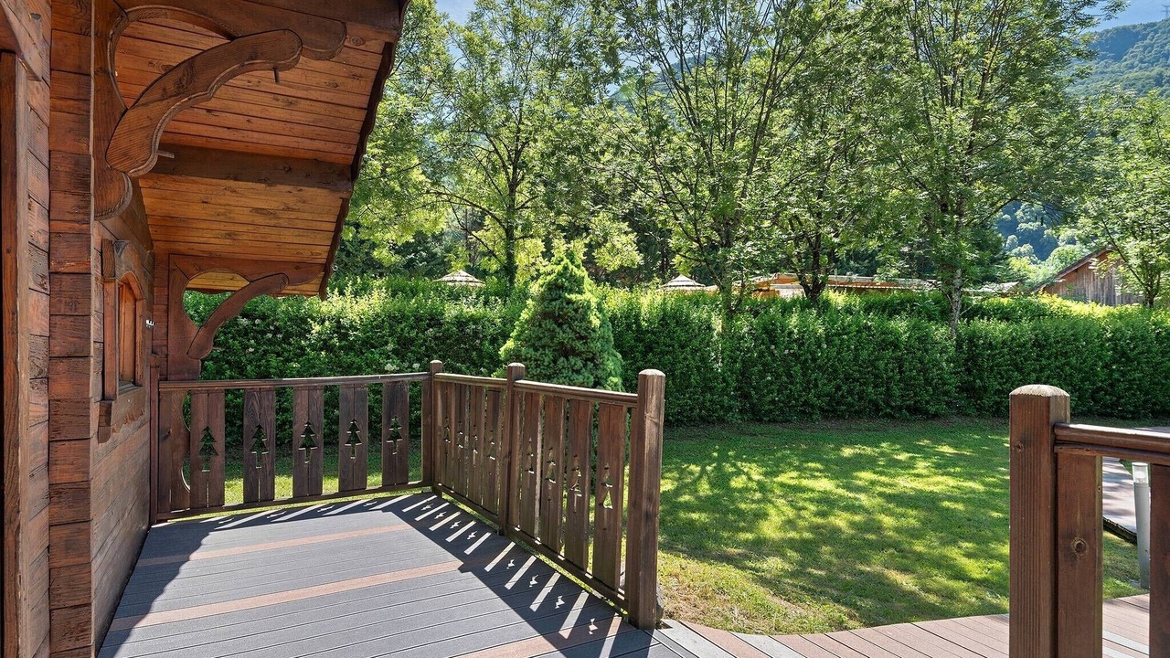 Photo of Patio Balcony in Vaulnaveys-le-Bas